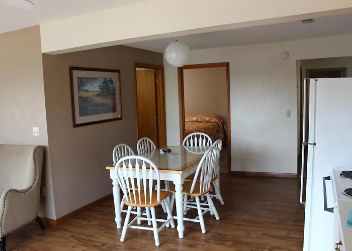 Rock Harbor Resort And Motel