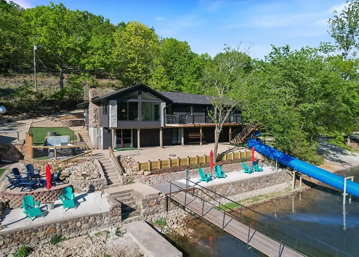 Firepit, Hot Tub, Games In & Out, Spacious